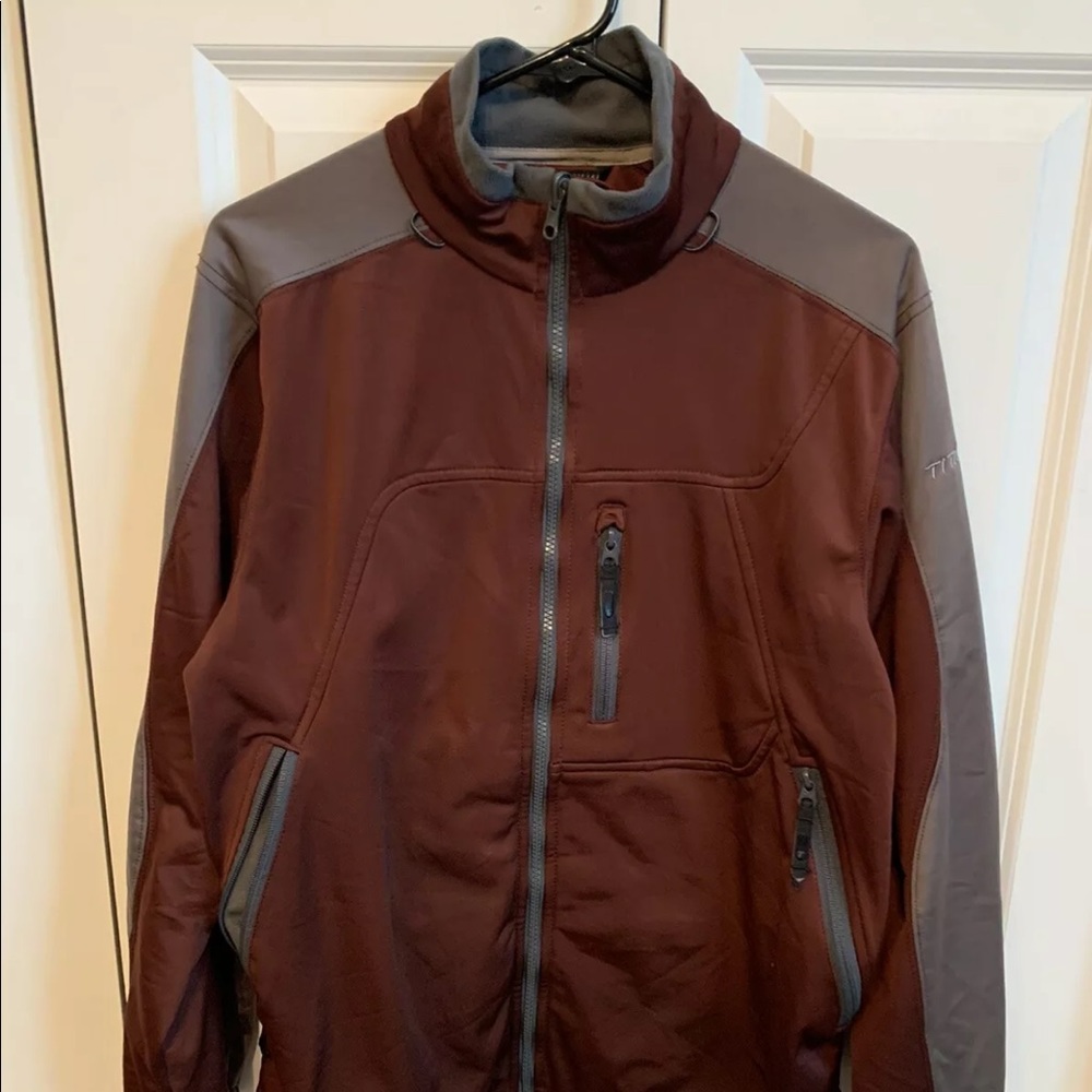 Columbia Titanium Interchange Burgundy Nylon